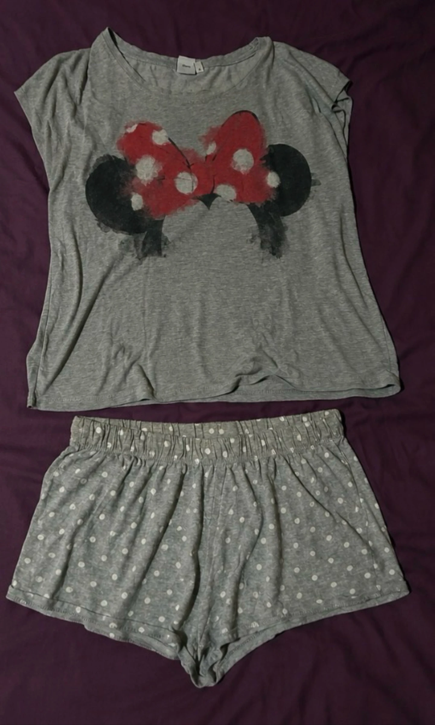 Grijze Minnie Disney pyjama met witte stippen, korte broek, maat T38/40, comfortabel – photo 2